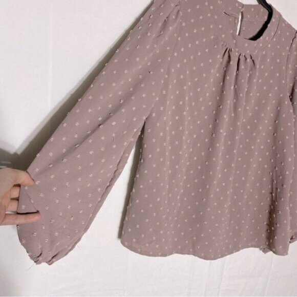 5/$25 Shein Nude Taupe Textured Dots Long Sleeve Blouse L - Picture 12 of 15